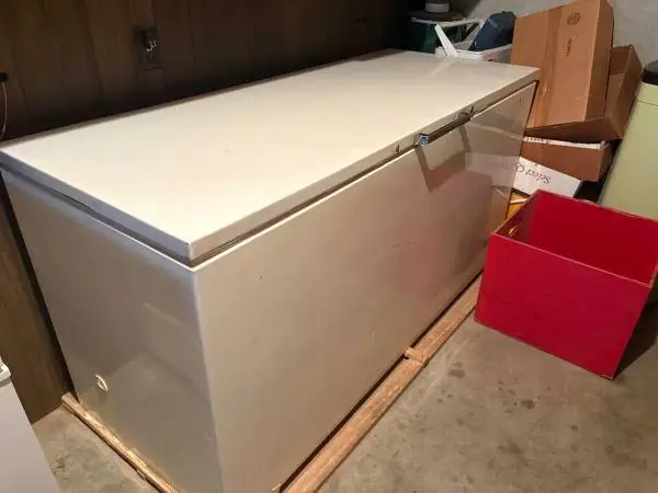 Deep freezer