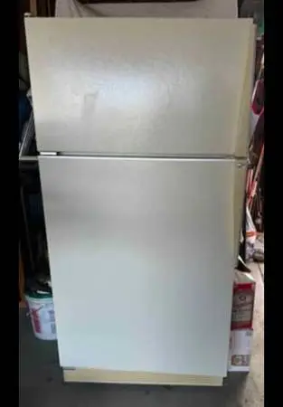 Amana Refrigerator Freezer