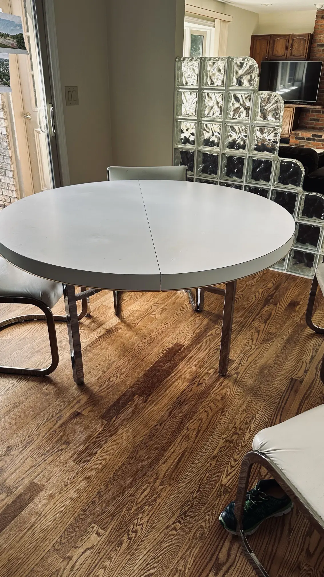 table kitchen round modern