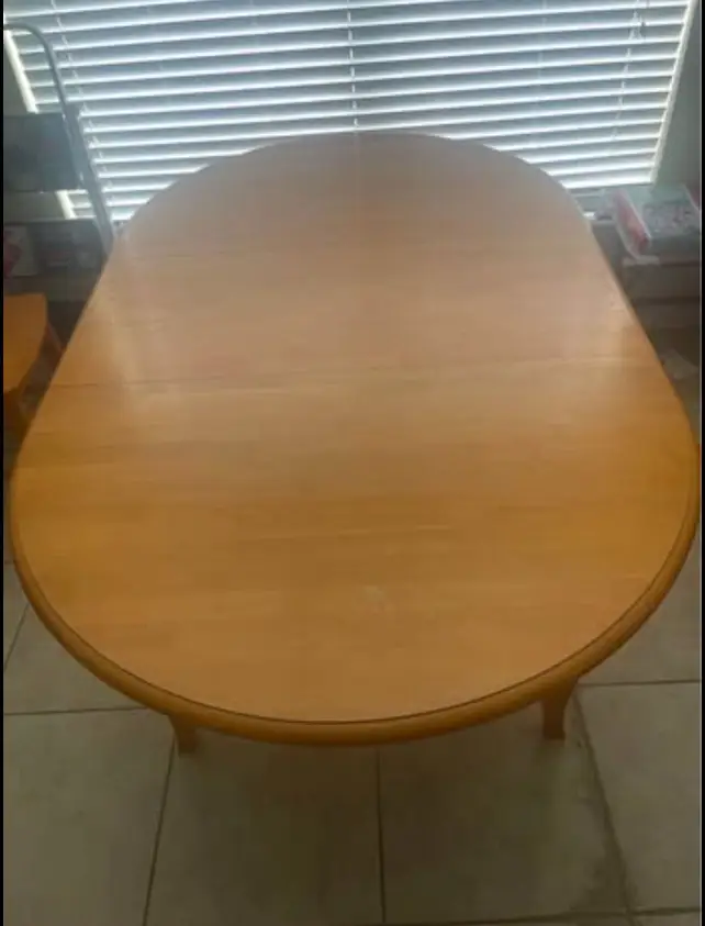 Acadia Dining Table