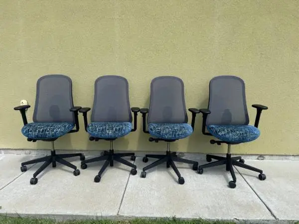 Herman miller lino office chair /pristine condition