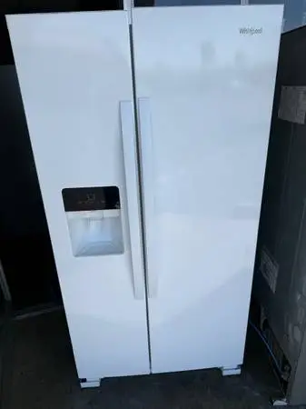 Whirlpool refrigerator and freezer