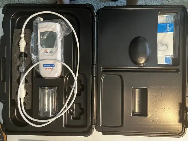 Hanna Portable Food and Dairy pH Meter - HI99161