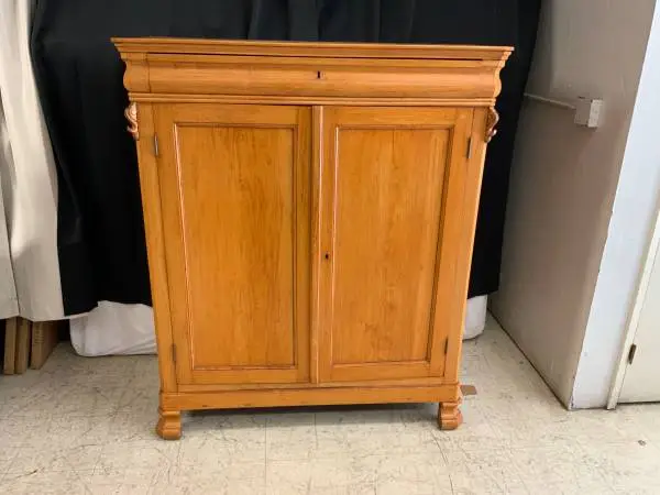 Biedermeier armoire