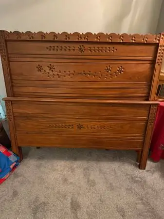 Antique bed