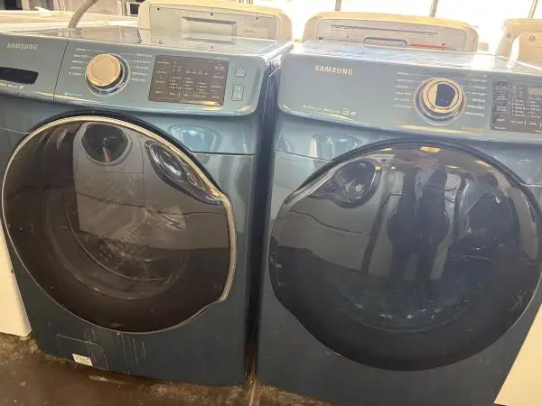 Blue Stainless Samsung Washer & Dryer Set *Can Stack