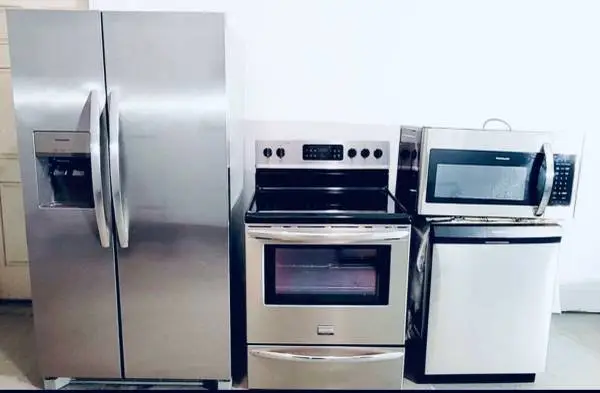 Kitchen appliances set