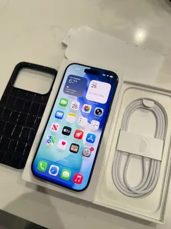 iPhone 17 Pro 1 TB Deep Blue Unlocked