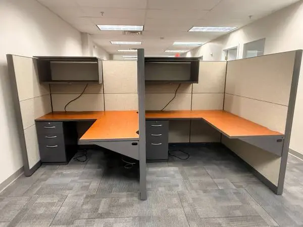 5x5 Cubicle Blowout Sale | Super Clean