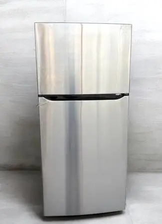 30” LG TOP FREEZER APARTMENT  SIZE REFRIGERATOR 20 CU FT STAINLESS MOD