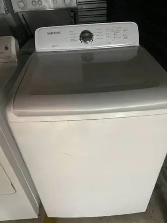 Mixed match washer and dryer set