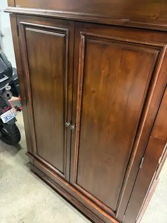 Entertainment Center TV Cabinet