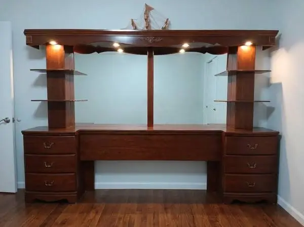 Queen Bedroom Set