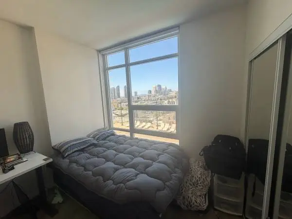 Bed/ desk
