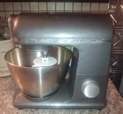 Farberware Stand Mixer. Attachments