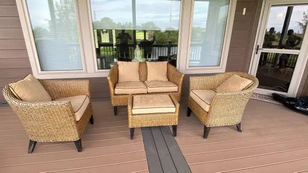 patio furniture in good condition