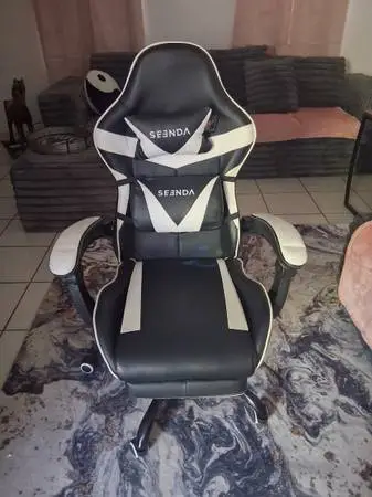 Gaming chair black and white