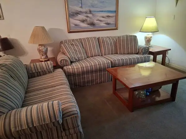 Living Room Set w/ Lamps