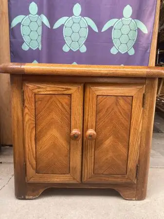 OAK BEDROOM NIGHTSTANDS