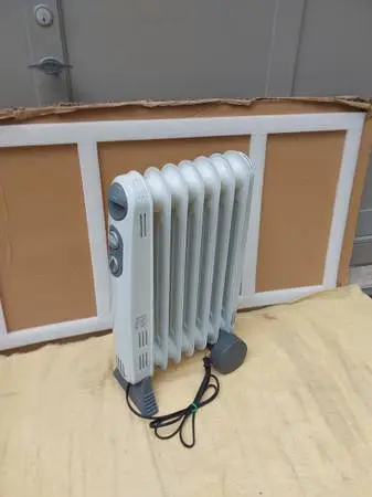 PATTON LIKE NEW 7 VEIN OIL FILLED ELECTRIC COMPACT RADIATOR HEATER