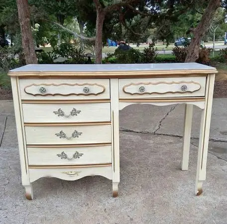 Vintage French Provincial Writing Desk/Vanity
