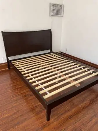 Queen size Solid wood bed frame Mahogany with Head Board