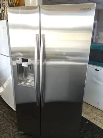 Refrigerator Samsung Stainless Steel Counter Top in Great Work