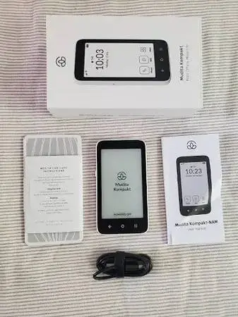 Mudita Kompakt e-ink phone