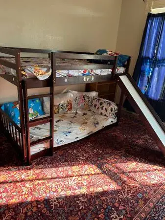 Bunk bed