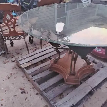 Dining set, table with glass top, and 4 chairs, very unique $95