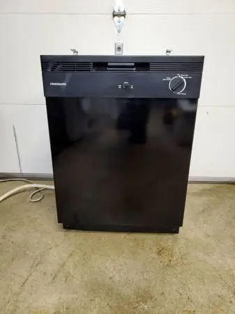 Frigidaire dishwasher (delivery available)