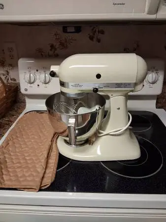 KitchenAid Mix with Cover