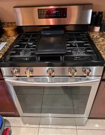 Gas oven range