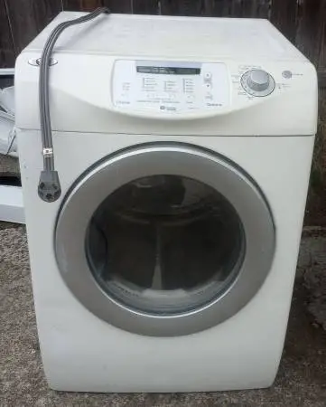 MAYTAG NEPTUNE ELECTRIC DRYER $100 WORKS GOOD.