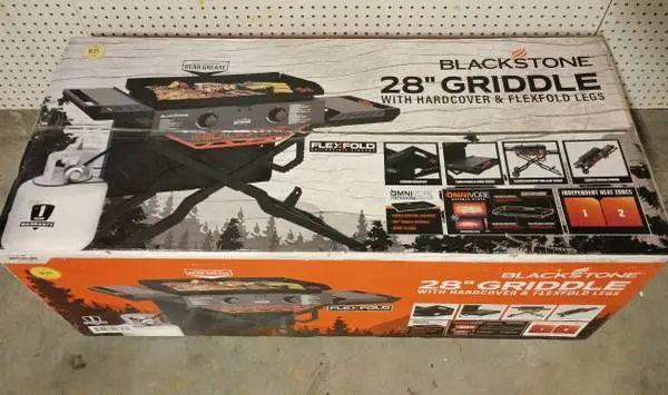 Blackstone 28 Griddle with Hardcover and Flexfold Legs