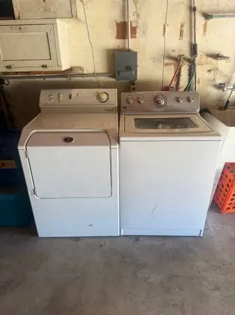 Full Size Washer & Dryer (Set)