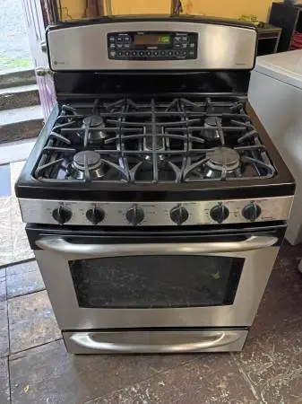 GE gas stove stainless and black