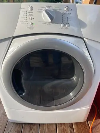 Dryer Electric ⚡️ 240 volt. 5 cycle selections. See through door.