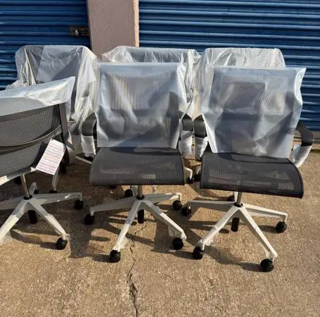 Brand new herman miller setu office chair /authentic