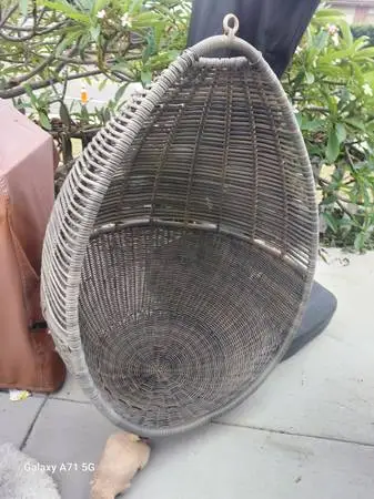 Patio swing basket