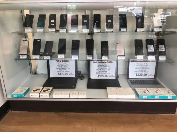 Affordable Phones ! Good Condition !