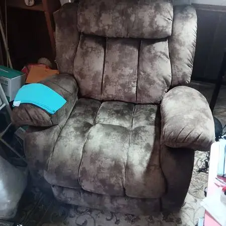 2 Recliners