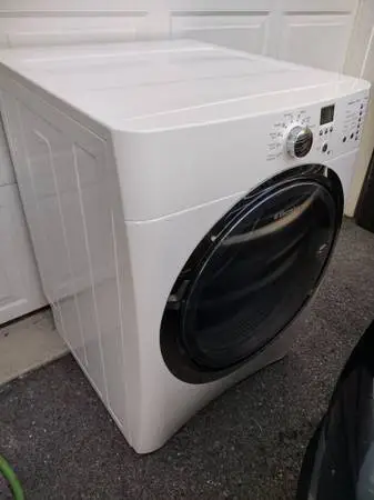 Electrolux dryer with push in door