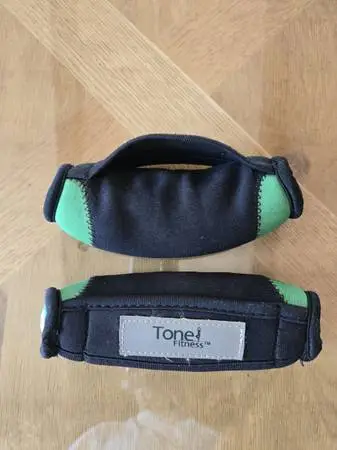 Tone fitness walking hand weights 1.92 lbs each