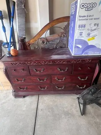 KING SIZE BED SET FOR SALE