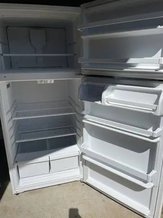 14 cu ft freezer-top refrigerator