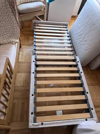 IKEA Vallentuna Ottoman that Extends into Single Bed