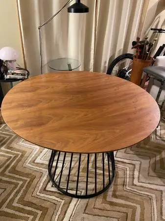 GORGEOUS WOOD TABLE WITH IRON BASE 43 Inch DIAMETER