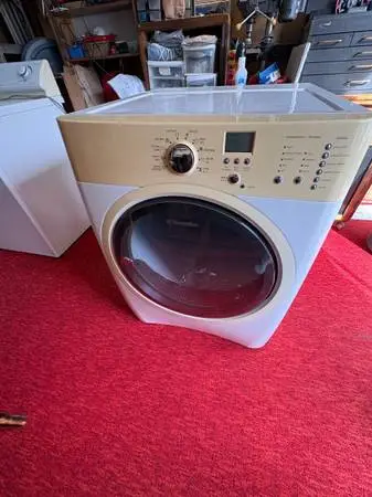 : Electrolux Front Load Electric Dryer 8 cu ft - EIED50LIW0