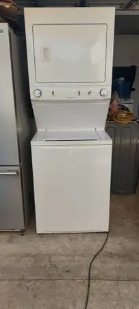 Frigidaire Laundry Center Top Gas Dryer 27Wide.